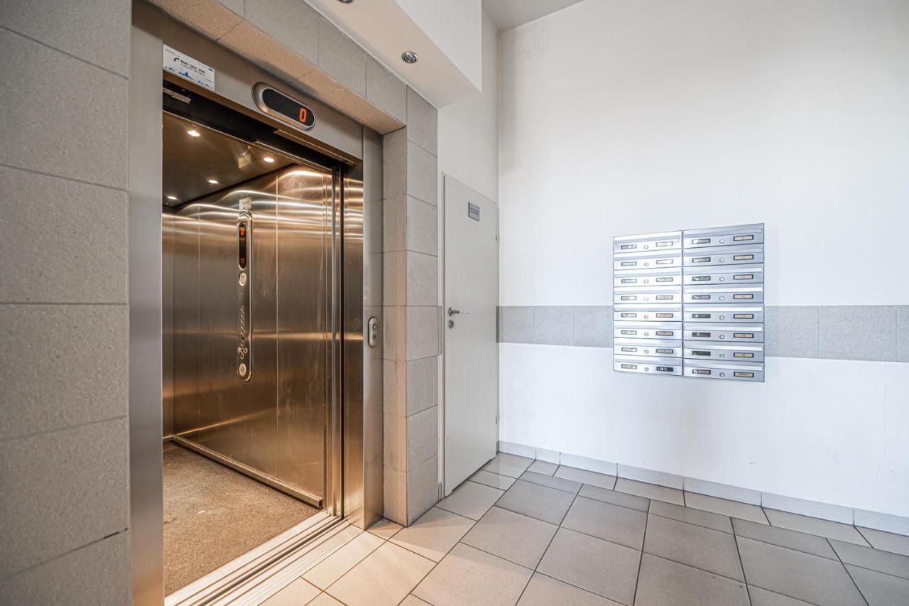 Apartment 24H With Free Garage And Ac Jagielly 5 Wroclaw Exterior photo